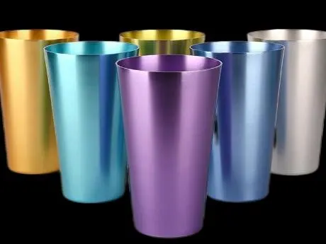 Vasos metálicos